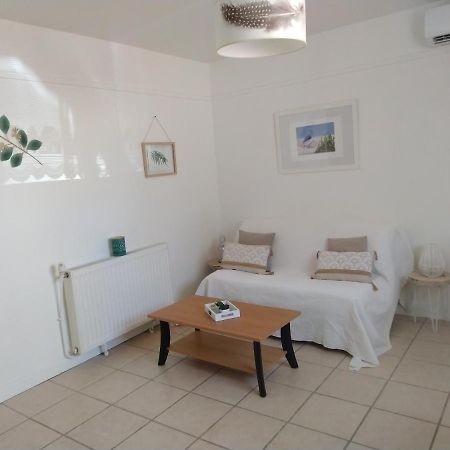 Studio Neuf Climatise Proche D'Agde Bessan Exteriér fotografie